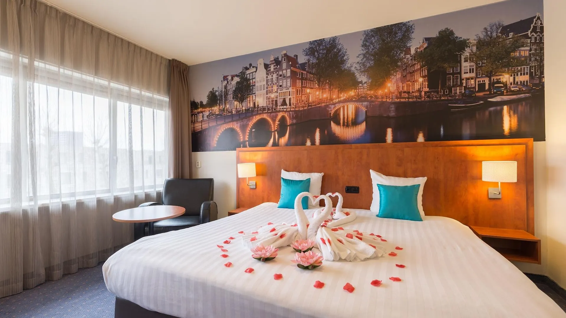 New West Inn Amsterdam